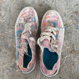 Size 7 blowfish shoes